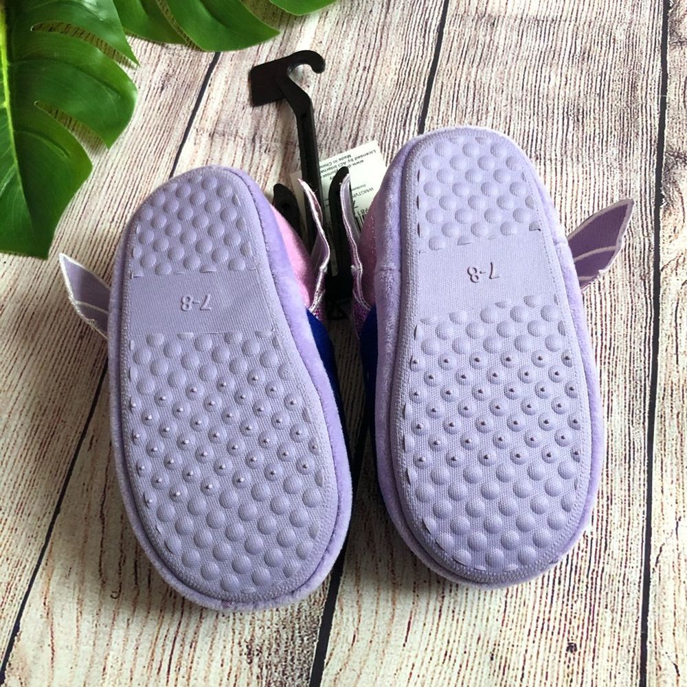 Disney Vampirina Cozy Slipper - Picture 3 of 3